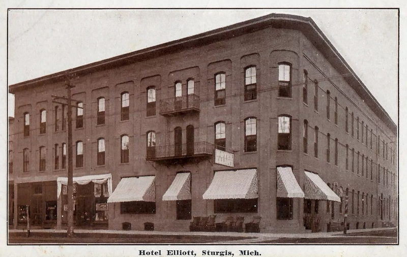 Hotel Elliott - Postcard (newer photo)